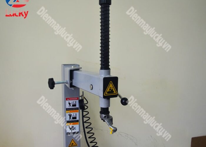 Máy Ra Vào Lốp Tc 820e (4) Min Máy Ra Vào Lốp Tc 820e (4) Min