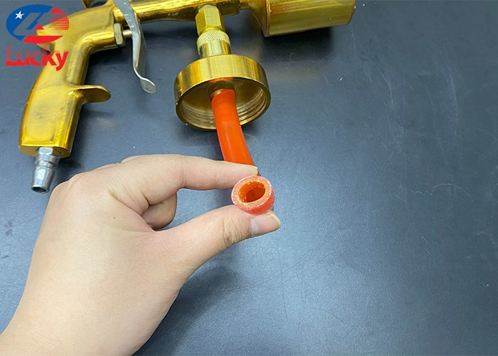 Bình bọt tuyết khí nén cầm tay màu vàng