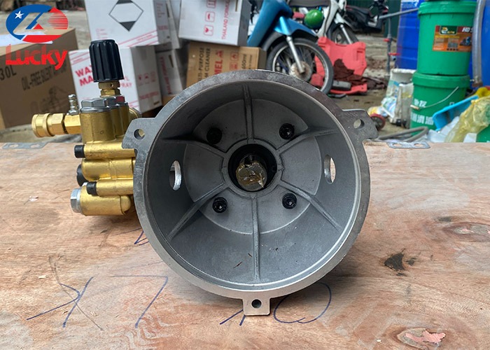 Đầu bơm rửa xe cao áp Lutian 18127
