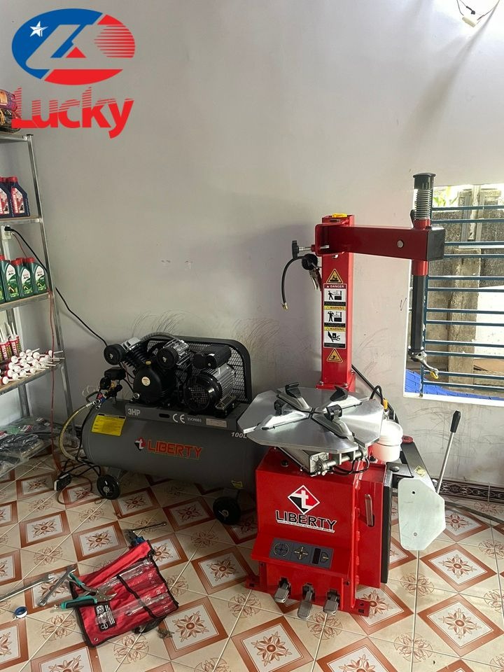 may-ra-vao-lop-liberty-gia-thanh-hop-ly