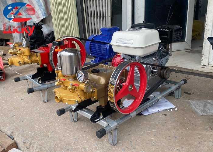 máy rửa xe chạy xăng 6.5hp