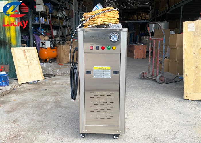 Máy rửa xe hơi nước nóng LK-9000