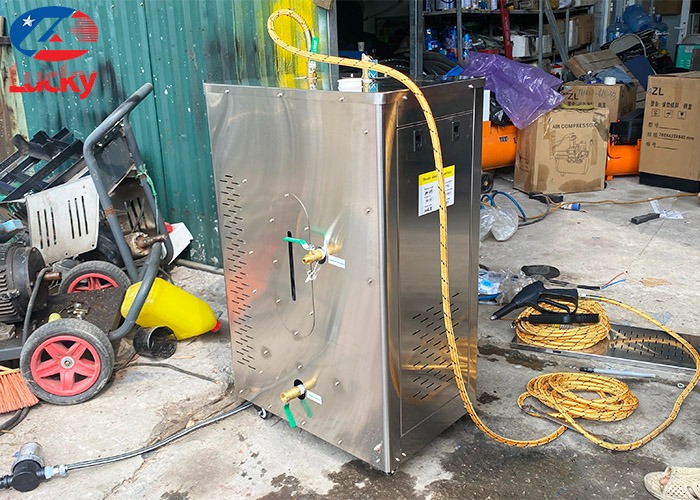 Máy rửa xe hơi nước nóng LK-9000