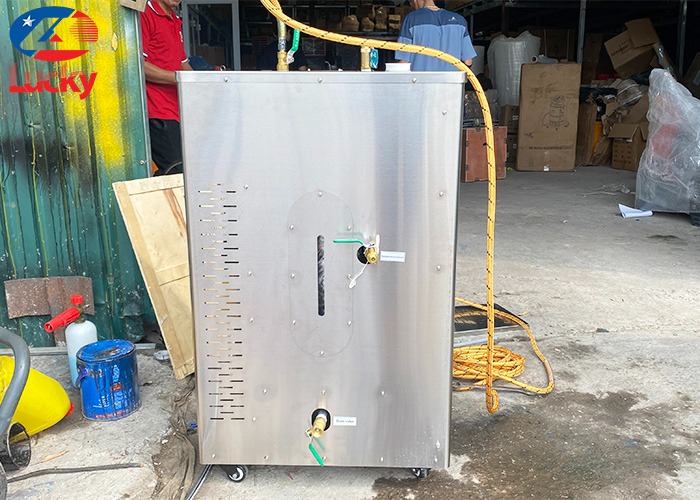 Máy rửa xe hơi nước nóng LK-9000