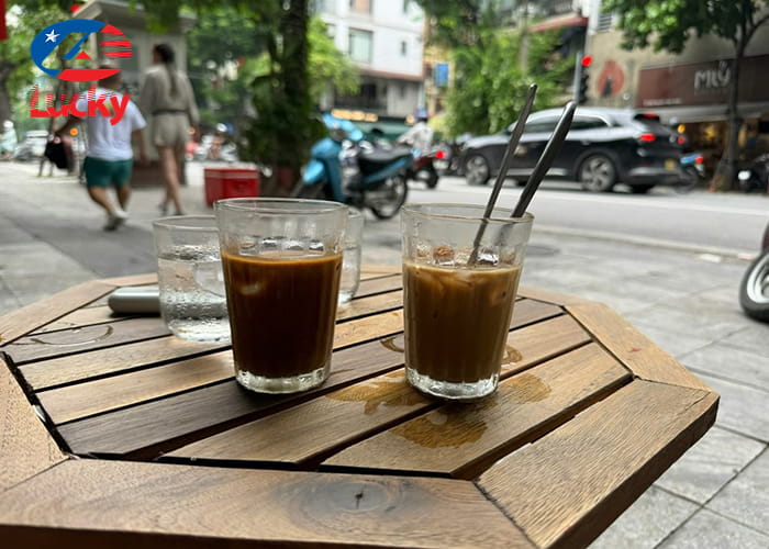 mo-hinh-kinh-doanh-cafe-rua-xe-2