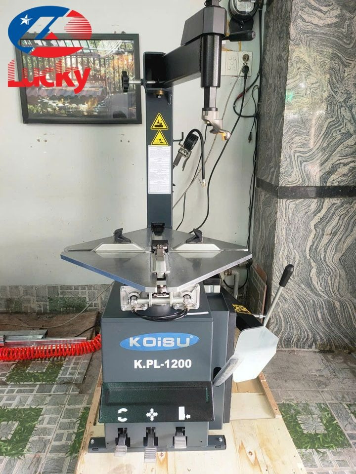 cong-nghe-may-ra-vao-lop-koisu