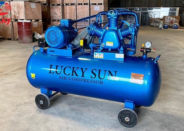 Máy nén khí 300 lít 10HP 12 bar Lucky Sun Máy nén khí 300 lít 10HP 12 bar Lucky Sun