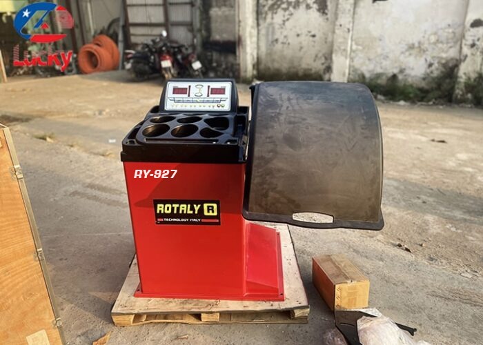 Máy cân bằng lốp xe ô tô tải Ry927