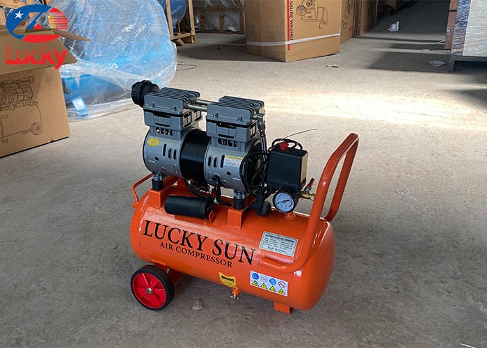 Máy nén khí không dầu 24 lít Lucky Sun