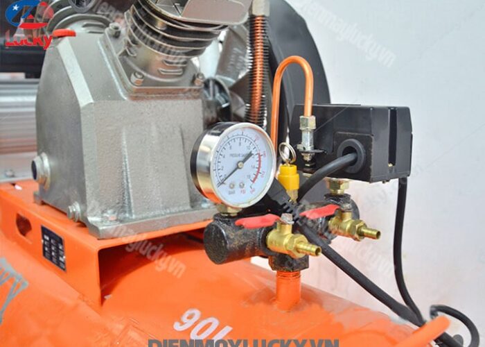 May Nen Khi Piston Lucky 90 Lit 220v 2hp Day Nhom 4 May Nen Khi Piston Lucky 90 Lit 220v 2hp Day Nhom 4
