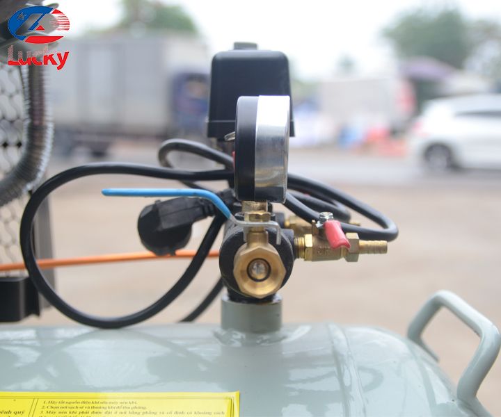 may-nen-khi-pegasus-4hp-180l-5-1696042227