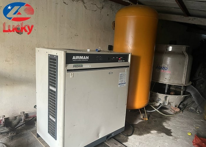 may-nen-khi-truc-vit-cu