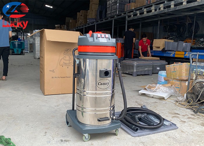 Bộ chăm sóc xe ô tô 1 khoang rửa cầu + 2 khoang thường + 2NT