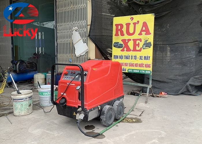 may-rua-xe-hoi-nuoc-nong-italy-menikini-di20-5