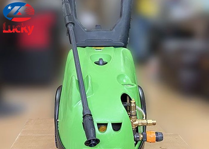 may-rua-xe-cao-ap-nuoc-lanh-italy-pw-c50-7