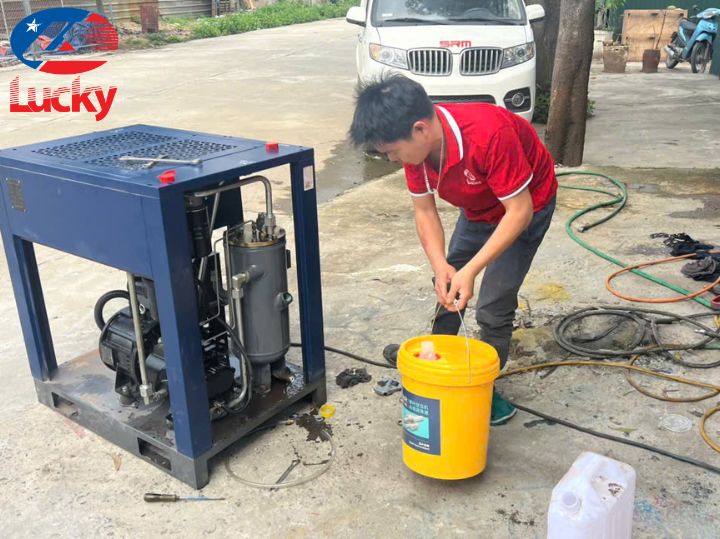 may-nen-khi-truc-vit-tut-ap