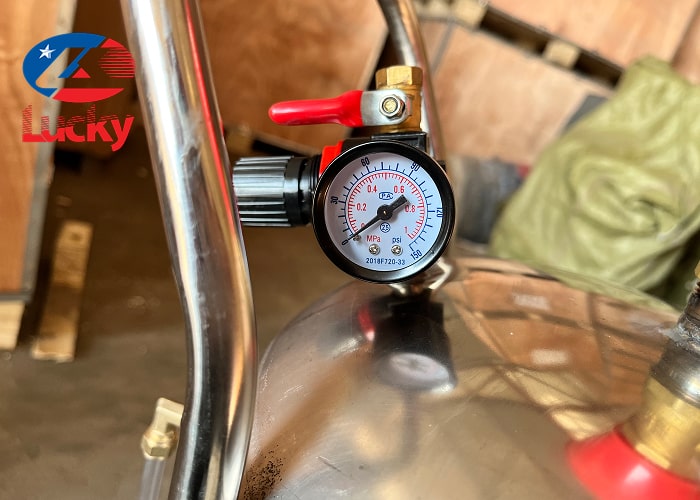 binh-bot-tuyet-inox-304-80-lit-lucky-4