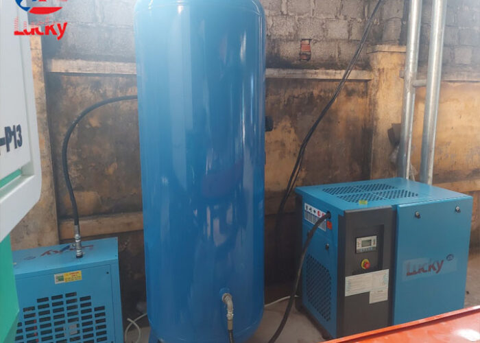 lap-dat-he-thong-khi-nen-truc-vit-lucky-20hp-cho-xuong-go-tai-hung-yen-5 lap-dat-he-thong-khi-nen-truc-vit-lucky-20hp-cho-xuong-go-tai-hung-yen-5