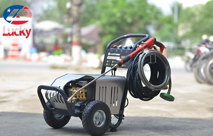 Máy rửa xe cao áp Lucky 4000w