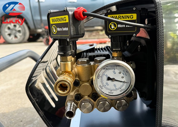 Máy rửa xe cao áp tự ngắt 3600PSI Lucky