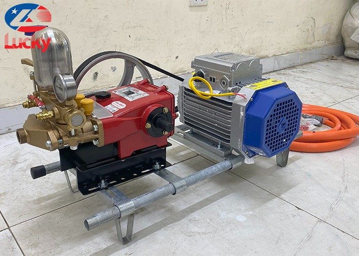 Máy rửa xe dây đai LS22