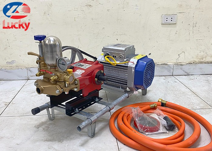 Máy rửa xe dây đai LS22