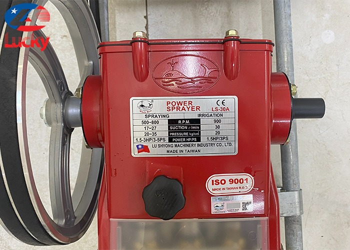 Máy rửa xe dây đai LS22