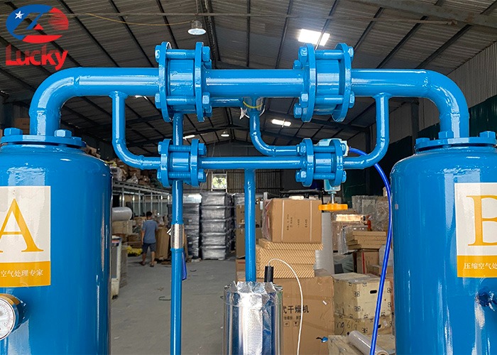 Máy sấy khí hấp thụ 6.8m3/phút Lucky