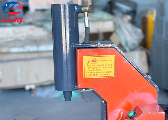 Máy tán má phanh kiểu đứng điện 380V