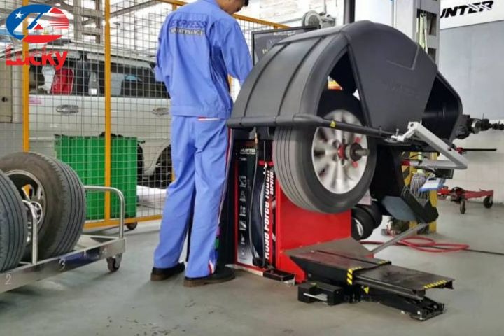 cach-su-dung-may-can-bang-lop-3