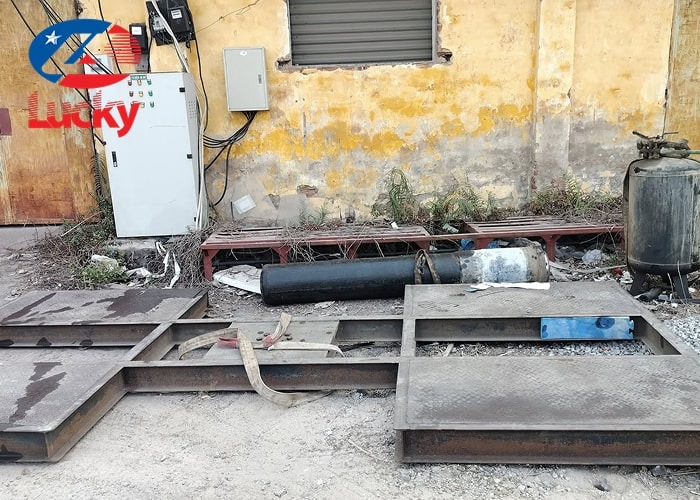 thanh-ly-cau-nang-1-tru-cu-6