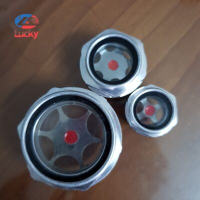 Thước thăm dầu là bộ phận được gắn trực tiếp vào bộ phận chứa dầu