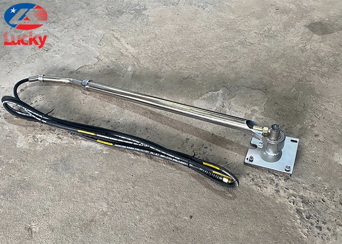 Tay quay rửa xe 360 độ đơn dài 7m