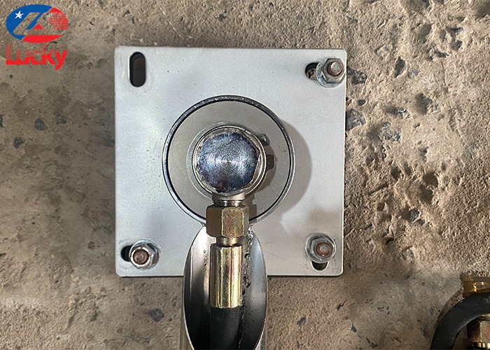 Tay quay rửa xe 360 độ đơn dài 7m