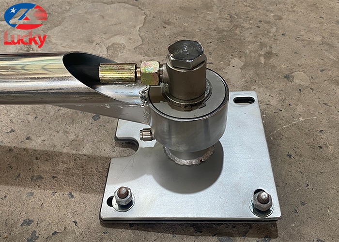 Tay quay rửa xe 360 độ đơn dài 7m