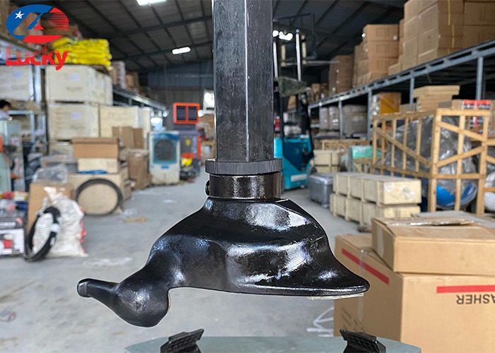 Máy ra vào lốp ô tô, xe máy Lucky LK-850 Máy ra vào lốp ô tô, xe máy Lucky LK-850