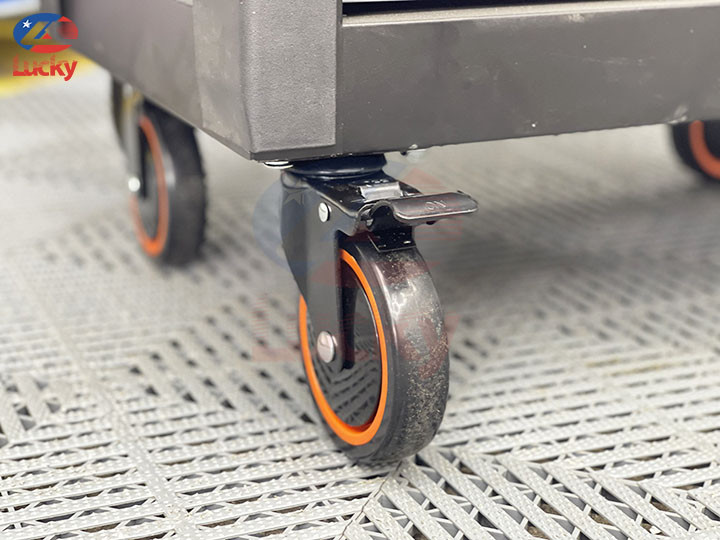 Hệ thống bánh xe đẩy chuyên dụng kèm khóa bánh chống trượt