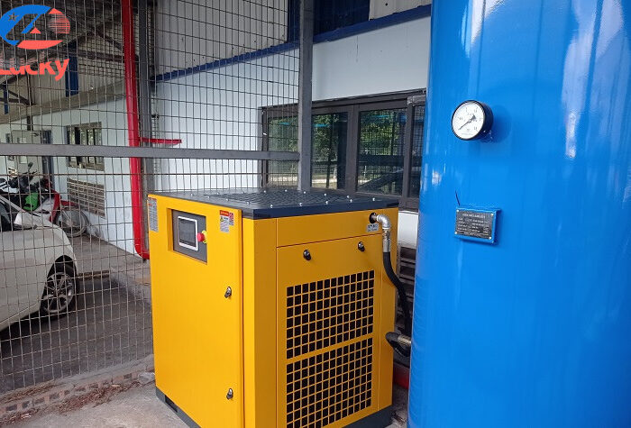 lap-dat-he-thong-khi-nen-truc-vit-bien-tan-22kw-cho-kcn-tai-bac-ninh (1)-1689827567 lap-dat-he-thong-khi-nen-truc-vit-bien-tan-22kw-cho-kcn-tai-bac-ninh (1)-1689827567