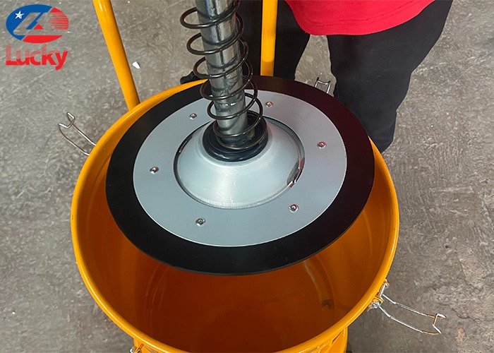 Máy bơm mỡ khí nén Kocu GZ-85B