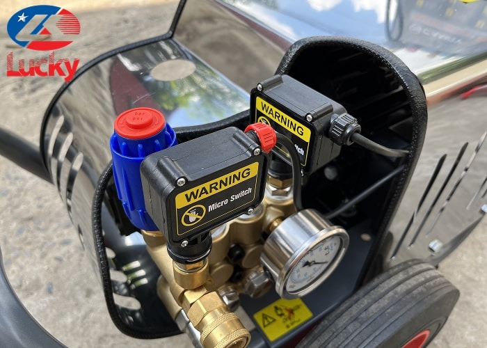 Máy rửa xe 2600psi Camry tự ngắt