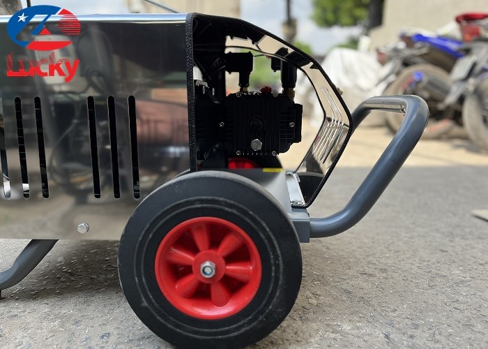 Máy rửa xe 3200psi Camry tự ngắt Máy rửa xe 3200psi Camry tự ngắt
