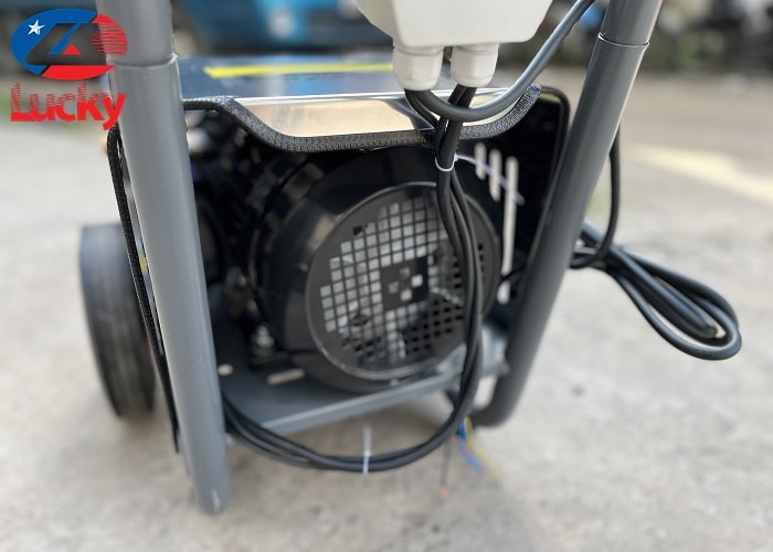 Máy rửa xe 3200psi Camry tự ngắt