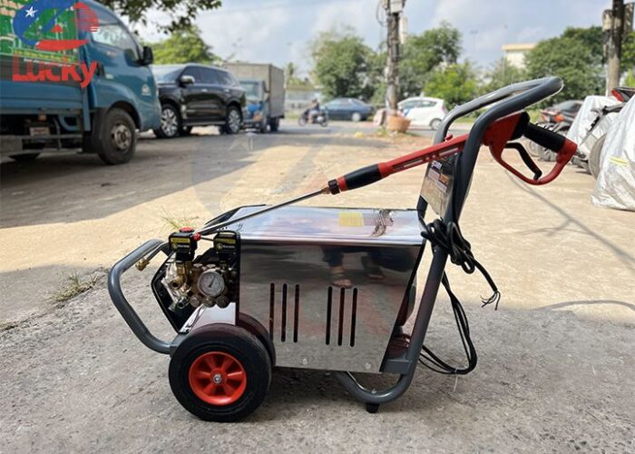 may-rua-xe-cao-ap-camry-3600psi -tu-ngat (1)-1702544231 may-rua-xe-cao-ap-camry-3600psi -tu-ngat (1)-1702544231