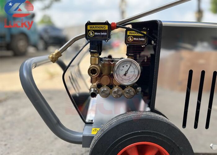 may-rua-xe-cao-ap-camry-3600psi -tu-ngat (2)-1702544231 may-rua-xe-cao-ap-camry-3600psi -tu-ngat (2)-1702544231