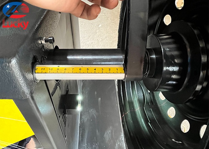 Máy cân bằng lốp lazer Lucky L804