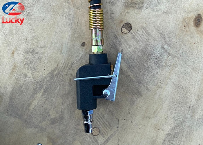 con đội khí nén 30 tấn