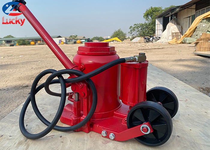 con đội khí nén 30 tấn