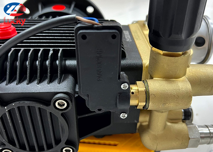 dau-bom-cao-ap-5-5kw-camry-tu-ngat-9