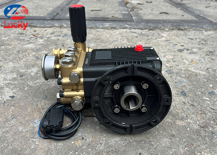 dau-bom-cao-ap-camry-2200psi-3kw-1