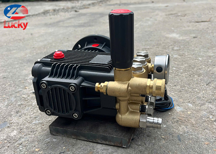 dau-bom-cao-ap-camry-2200psi-3kw-2